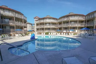 Image de 3 Br/2Ba Outer Banks Beach Club 1, Beachfront Resort, 2nd Floor Condo