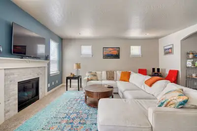 Image de DogOk. Large Retreat, 3 King Beds. Fire pit