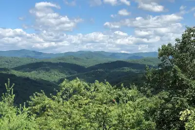 Image de Ruffinit at Buck Mountain-Breathtaking Views, Large Deck w/Sip, Wifi!