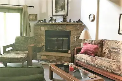 Image de Lakefront Townhome