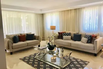 Image de 5 bedroom villa located in the heart of the golf valley. Perfect for families!