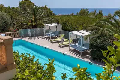 Image de Maison de vacances \"Villa Chef Cuisine\" avec vue sur la mer, piscine et Wi-Fi.