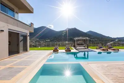 Oraia Eleni Villa, with Pool, Bbq, Playground & SeaViews
