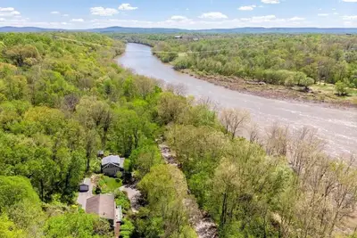 Image de C&O Canal Potomac River Cottage