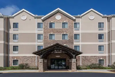 Image de Relaxing retreat in Tallahassee! Free Breakfast + On-Site Business Center