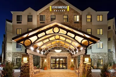 Image de Relaxing Retreat Near Downtown Toledo! 24h Business Center + Free Breakfast!