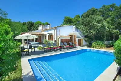 VillaPi Tort, de 4 chambres à coucher, avec piscine privée et Bbq, Cala San Vicente