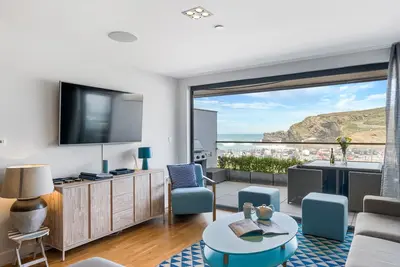 Image de Exceptional four-storey townhouse with stunning sea views