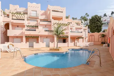 Image de Appartement de vacances \"Ibn Sadi 8 Playa Burriana\" près de la plage avec terrasse