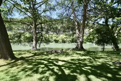 Image de Lazy Achers- Waterfront