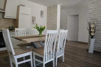 Image de Apartment, free parking, River Gacka