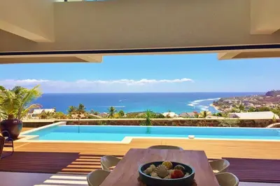 Image de *Villa Bel Horizon* - vue océan piscine jacuzzi