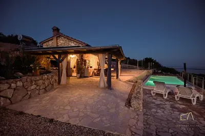 Image de Stone villa Heritage House Jure with a pool and a great sea view on Krk