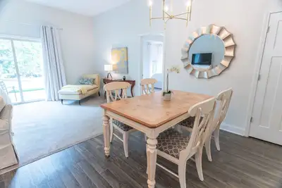 Image de 3Bed/2Bath Ritzy 3 of 3