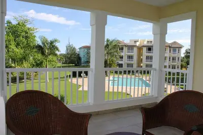 Image de 2bd guest-friendly condo in beachfront resort with games and sport courts