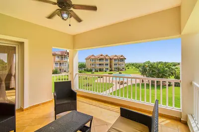 Image de 2bd luxury condo in beachfront resort, pool\/tennis\/gym\/waterpark