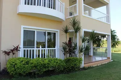 Image de Ground floor apt in beachfront resort, pool\/restaurant\/spa, great for seniors!