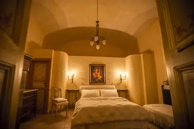 Image de Une plongée dans le 18e siècle : Séjour de charme dans notre villa historique