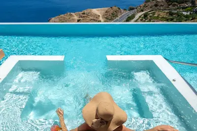 Image de Breathtaking sea Views, Private Heated Pool, close to the beach!