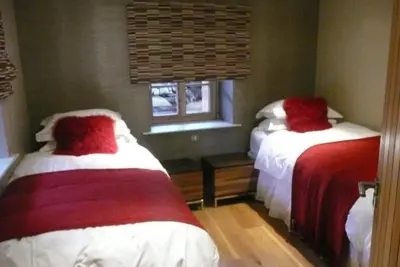 Image de Villaroger Chalet, Sleeps 6 (+ dbl sofa bed), Ski to Door,