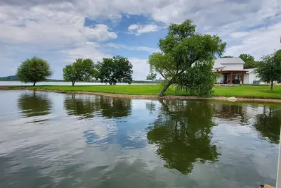Image de Spacious Home at McGinnis Point