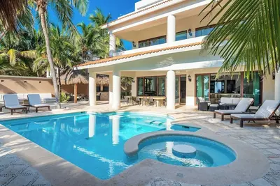 Image de Beachfront 12br Lol-Beh: Pool & Chef Servces