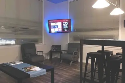 Image de DePasquale Square Federal Hill 1 Bedroom #2 with a view Please Read Description