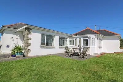 Image de Rospletha Bungalow, pet friendly, country holiday cottage in Treen