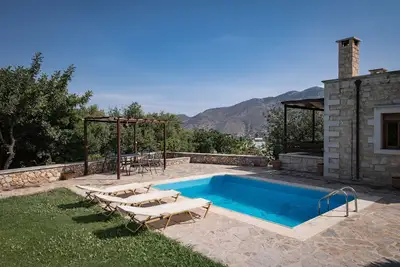 Image de Koules Estate-Anemone, with Pool & Bbq, an Agricultural barn for Nature lovers