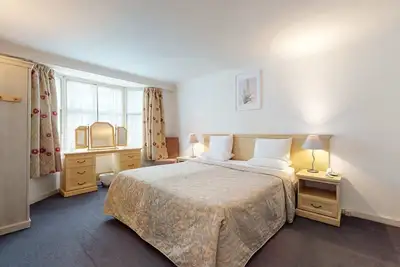 Image de Luxury Serviced Apartment, Staffed Reception, Two Bathrooms, Large Living Room a