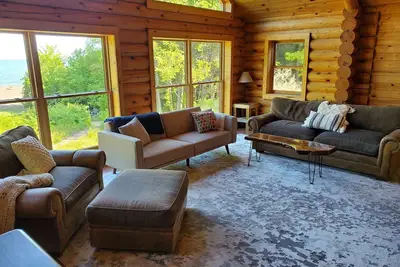 Image de Exceptional Log home on Lake Superior - Near Houghton and Hancock Mi