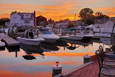 Image de Waterfront Home magnificent view!