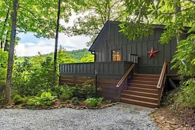 Image de Cashiers Luxe Cottage! Beautiful view and only less than a 1. 5 miles to town