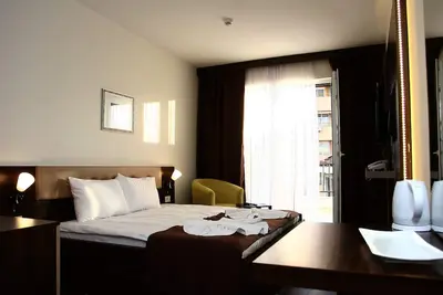 Image de The Promise Of Unique And Authentic Hospitality. Envision The Experience To Come.