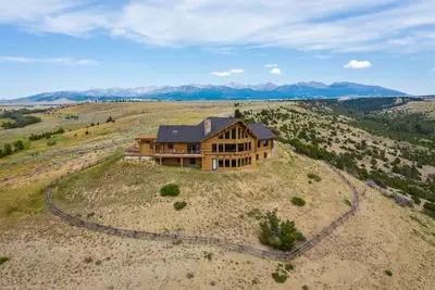 Image de Arrowhead Lodge -Secluded home with incredible views and now Air Conditioning