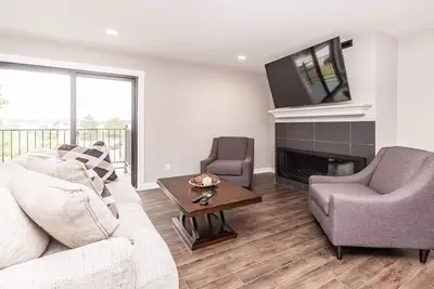 Image de Suites on 4th unit # 4 - 2 bdrm-2 bath-1 mile-Mayo Clinic
