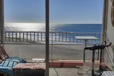 Image de T2 1ère ligne vue mer imprenable au Grau D'Agde