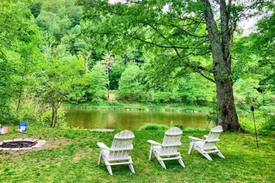 Image de Beaverkill river front fly fishing cozy cabin hideaway.