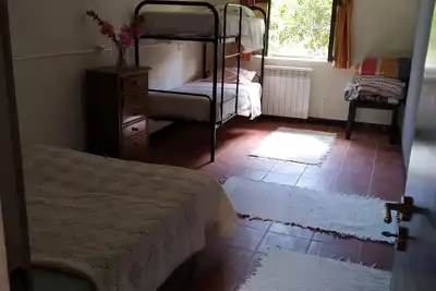 Image de Quarto 2 Pessoas +1 Beliche. casa de Banho Privativa no Corredor