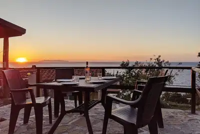 Image de Jolie villa vue mer dans le Parc Naturel - Mer, nature et coucher de soleil.