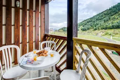 Image de Bel appartement pour 4 personnes avec piscine, Wifi, Tv, balcon et parking