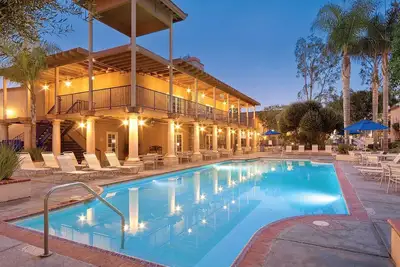 Image de Dolphin's Cove Resort - Less than a mile from Disneyland!