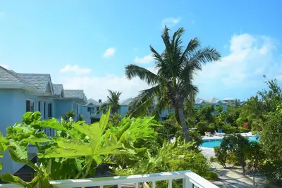 Image de A Modern and Spacious two storey townhome.