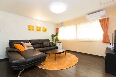 Image de Miel Hanazono1 min walk from metro staWhole house rental4 mins by train to Namba - miel garden / Osaka Ōsaka