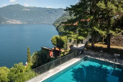 Image de Apartment with pool and park! Lake View!