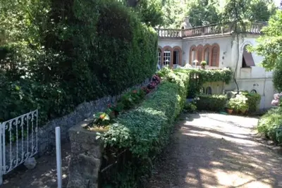 Image de Cottage in the green