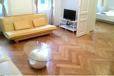 Image de Central three bedroom Apartment with garden view close to the ring huge free WiFi