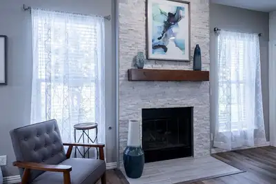 Image de Pet Friendly Edmond Home with Fenced Yard and 3 King Beds