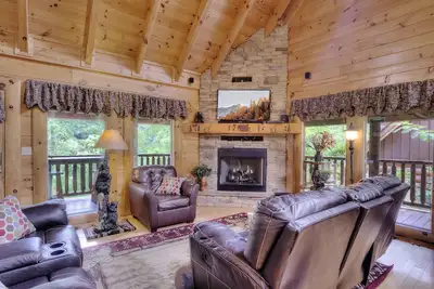 Image de Amazing Gated Community - Your Own Private Sauna & Hot Tub On Back Porch