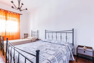 Image de Villa in the countryside with veranda, about 1, 5000 meters from the Cavagrande lakes.